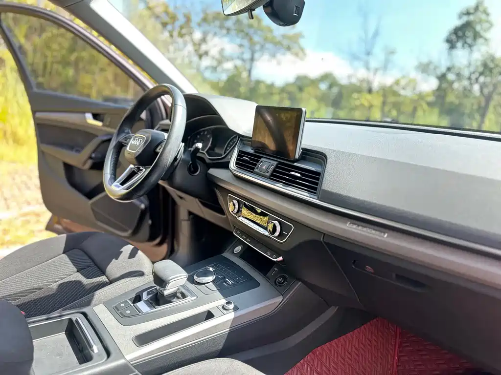 Audi Q5L — миниатюра 18