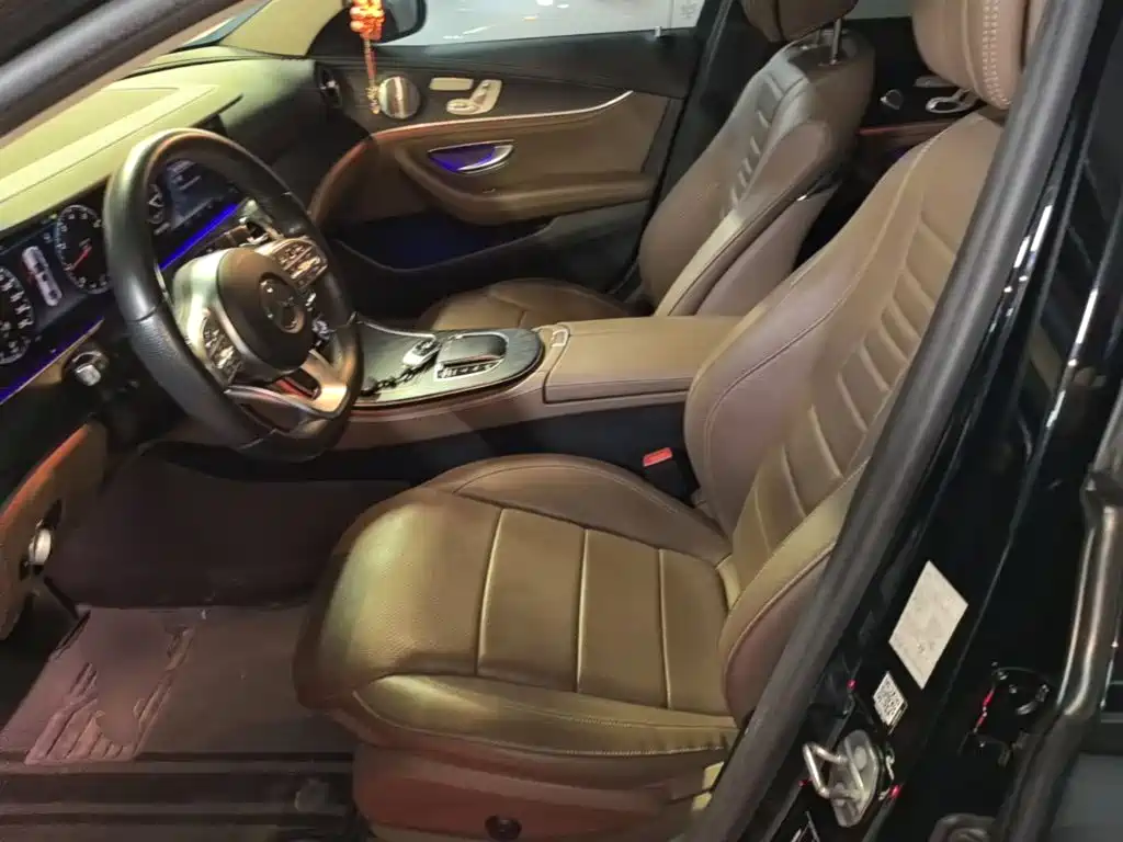 Mercedes-Benz E-Class — миниатюра 15