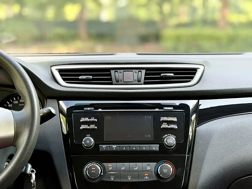 Nissan Qashqai — миниатюра 10