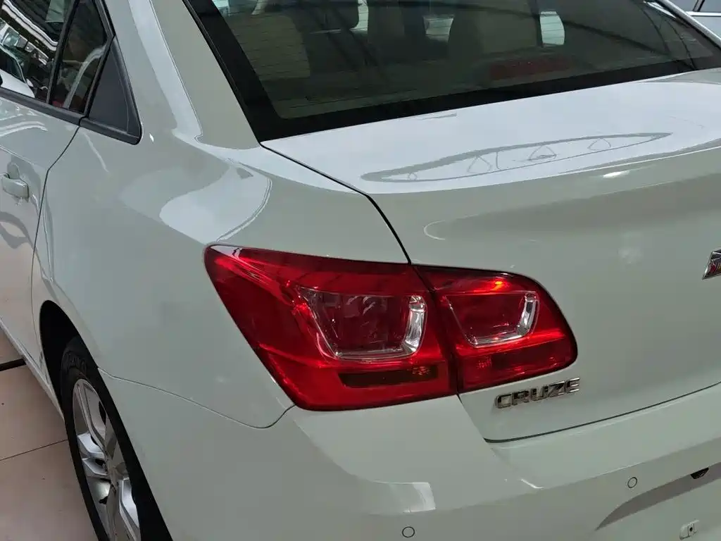 Chevrolet Cruze — миниатюра 6