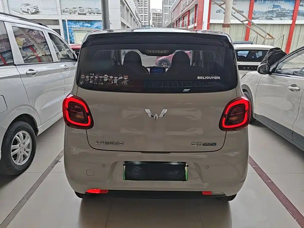 Wuling MINIEV — миниатюра 6