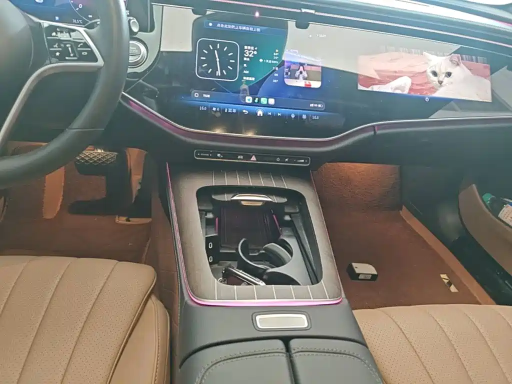 Mercedes-Benz E-Class — миниатюра 14
