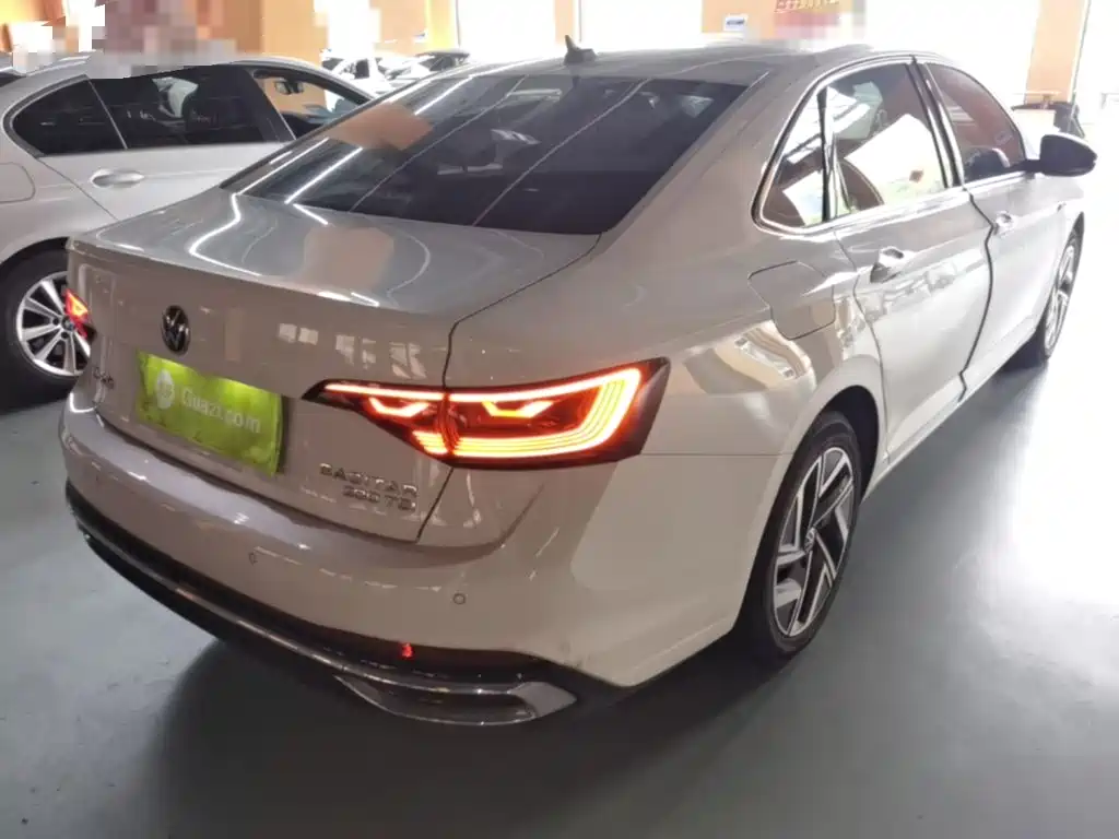 Volkswagen Sagitar — миниатюра 7