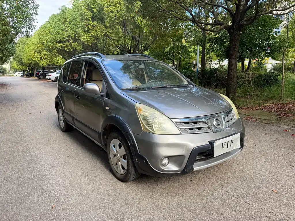 Nissan Livina — миниатюра 3