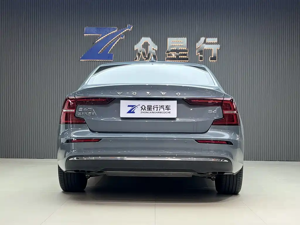 Volvo S60 2024 B4 Luxury