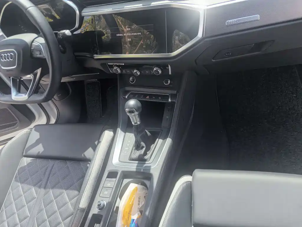 Audi Q3 — миниатюра 2
