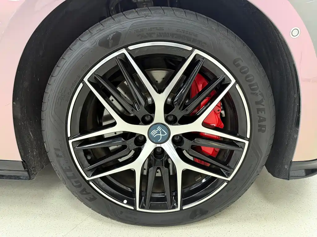 BYD Han L — миниатюра 10