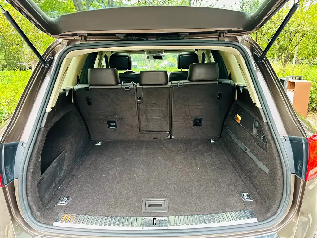 Volkswagen Touareg — миниатюра 16
