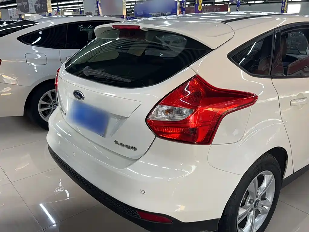 Ford Focus — миниатюра 5
