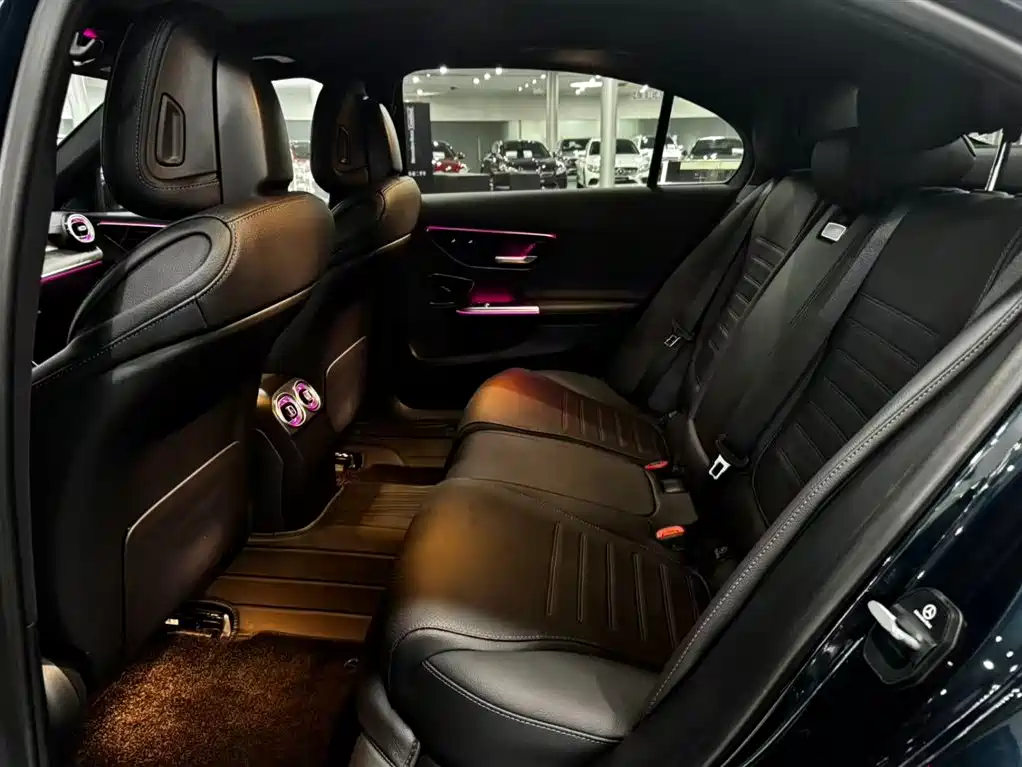 Mercedes-Benz C-Class — миниатюра 9