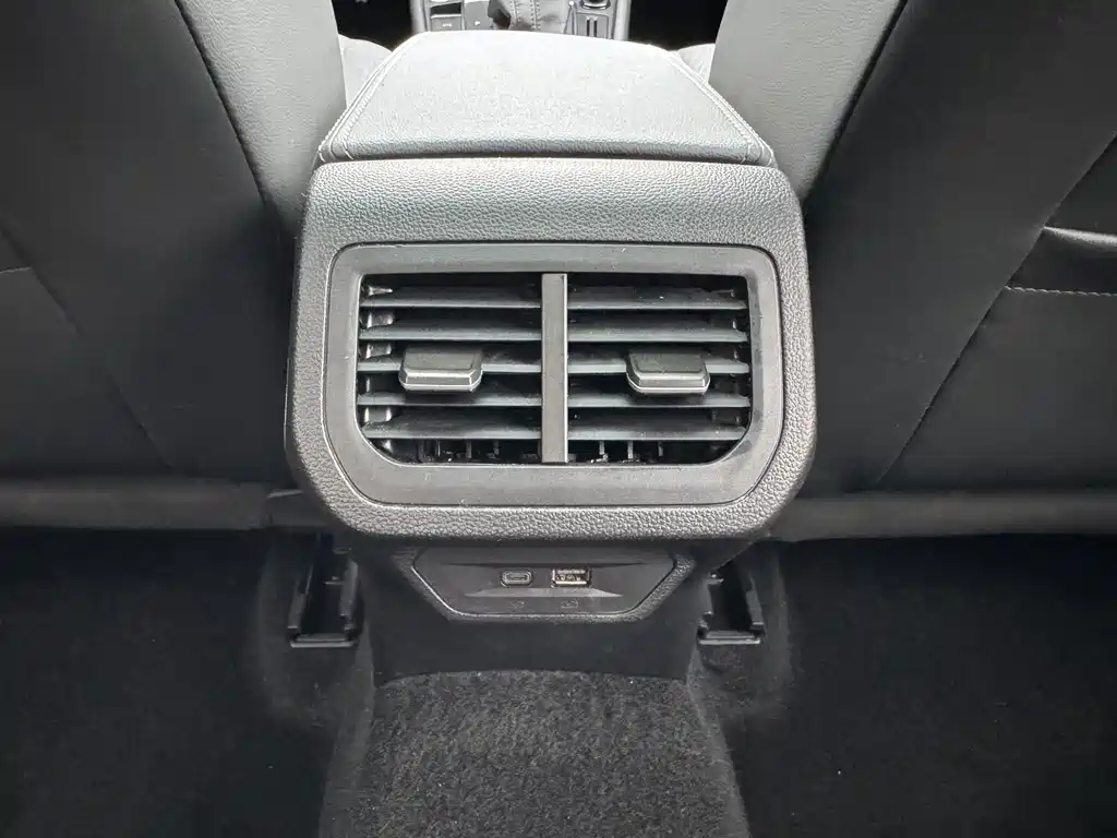 Volkswagen Lavida — миниатюра 18