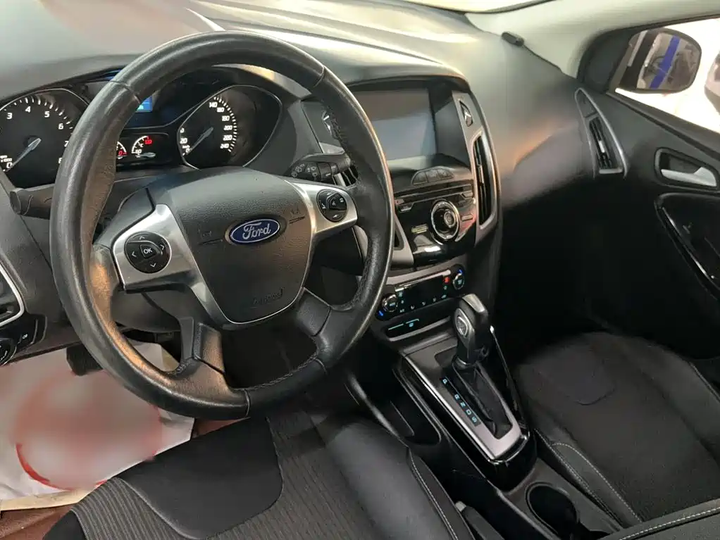 Ford Focus — миниатюра 9