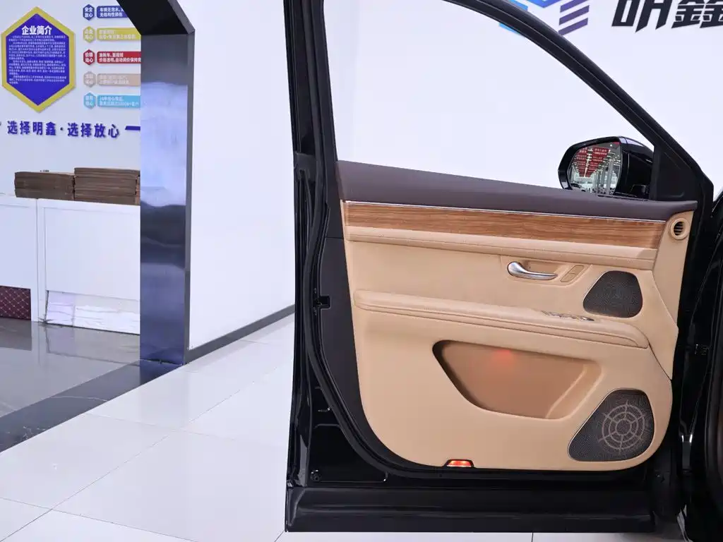 AITO AITO M7 — миниатюра 18