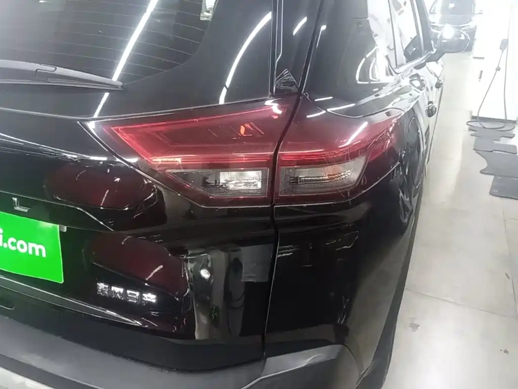 Nissan X-Trail — миниатюра 8