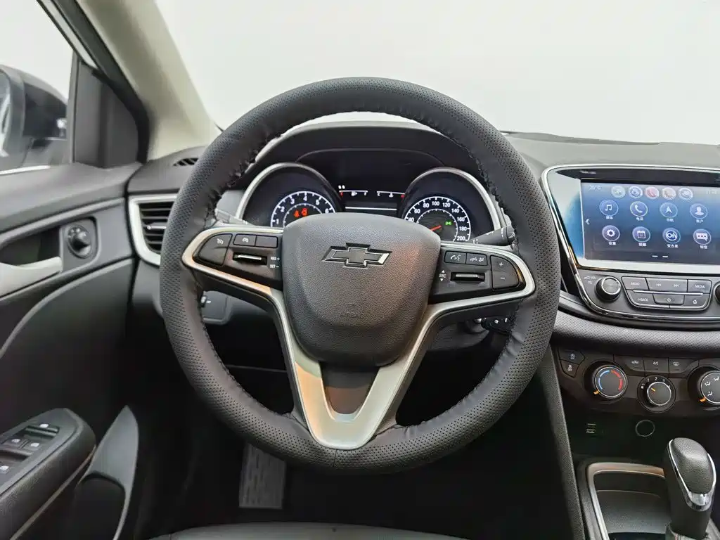 Chevrolet Monza — миниатюра 11