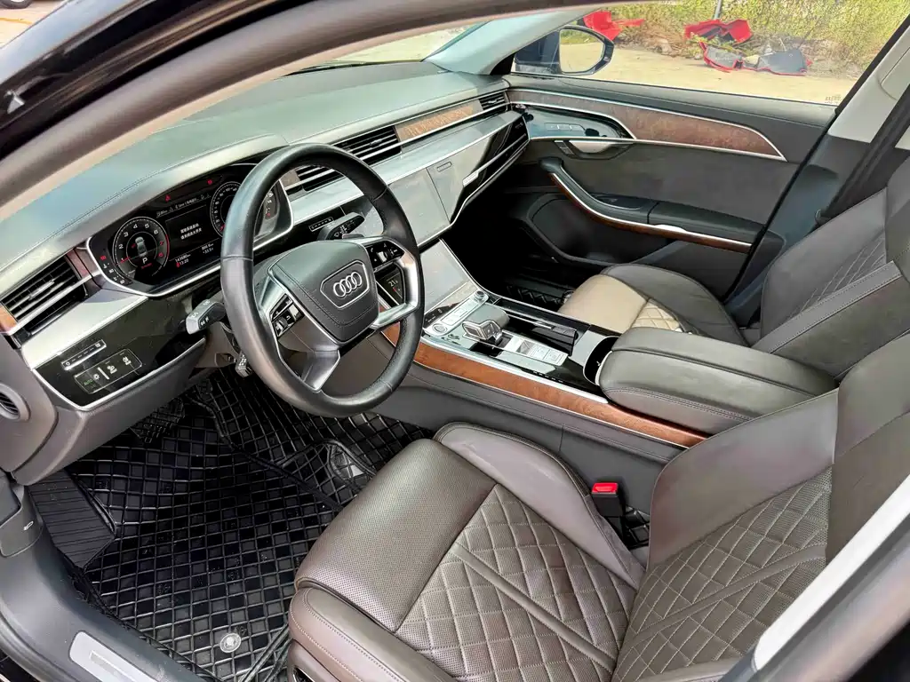 Audi A8 — миниатюра 7