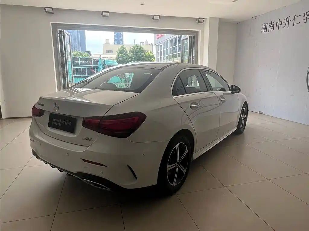 Mercedes-Benz A-Class — миниатюра 5