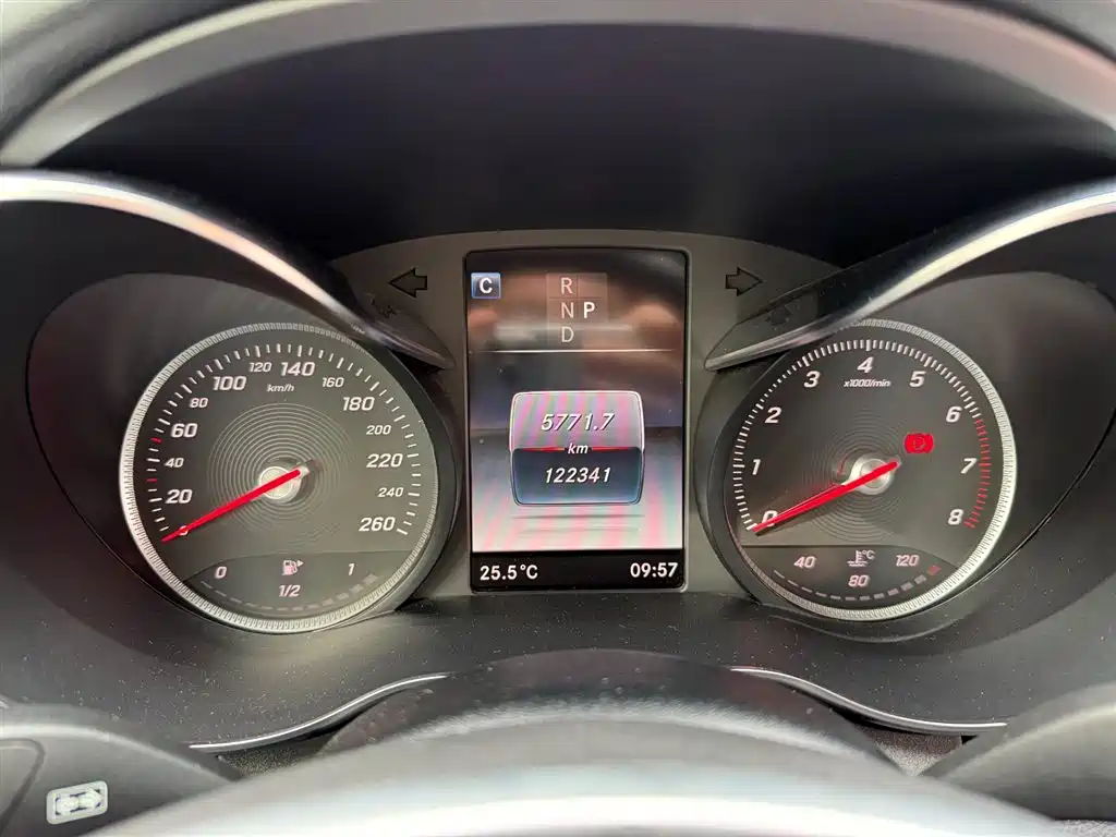 Mercedes-Benz C-Class — миниатюра 14