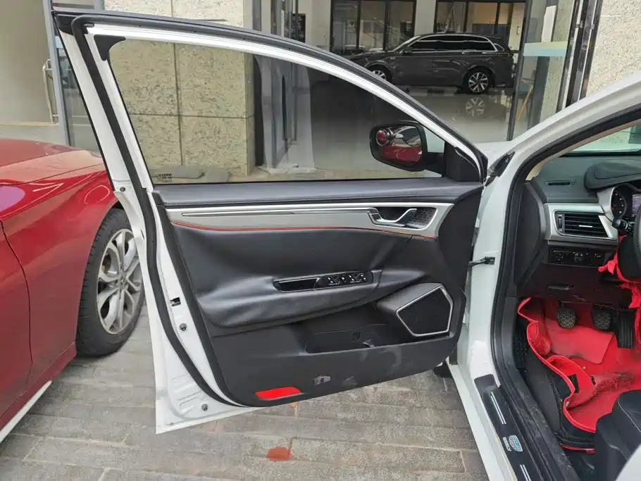 Geely Emgrand GL — миниатюра 7