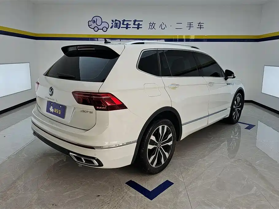 Volkswagen Tiguan L L 2024 330TSI AT R-Line