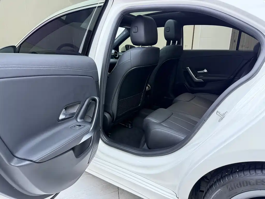 Mercedes-Benz A-Class — миниатюра 15