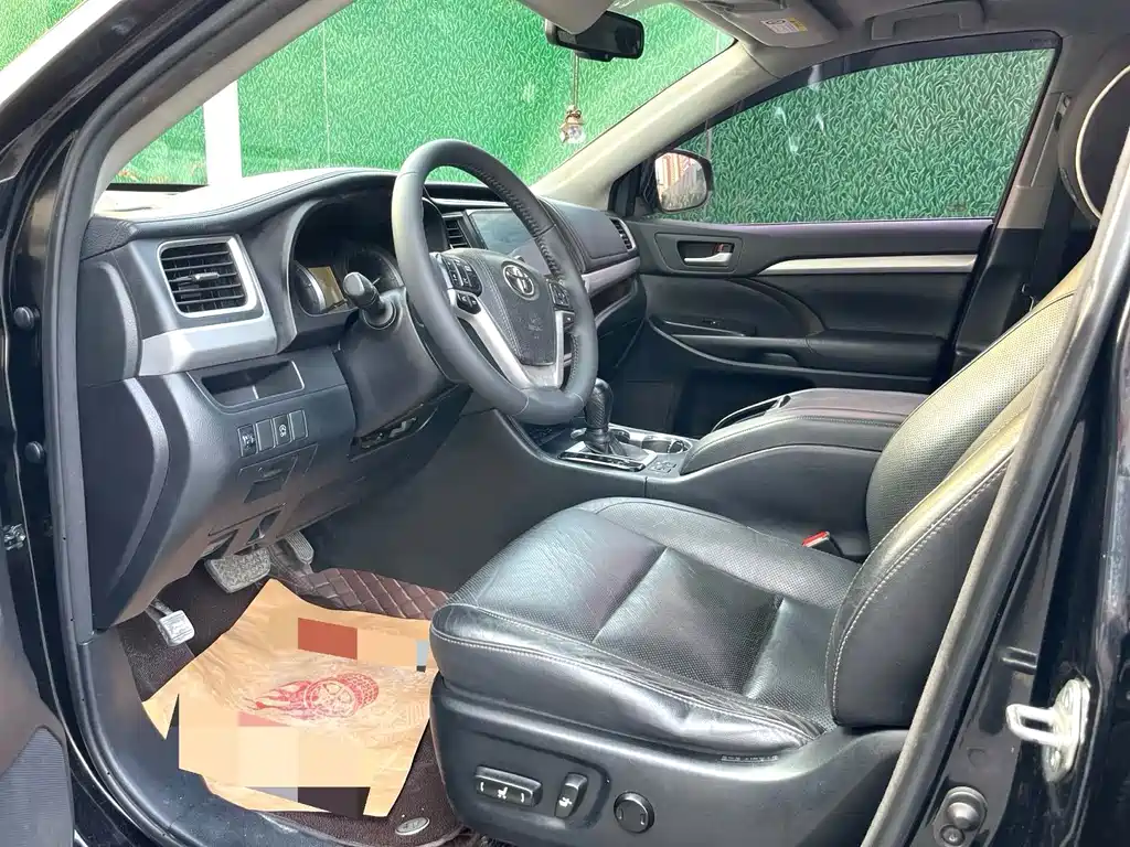 Toyota Highlander — миниатюра 4