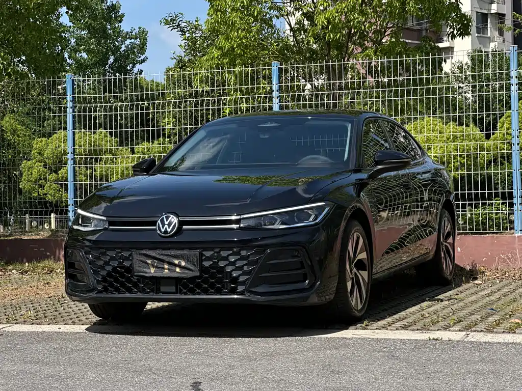 Volkswagen Passat 2025