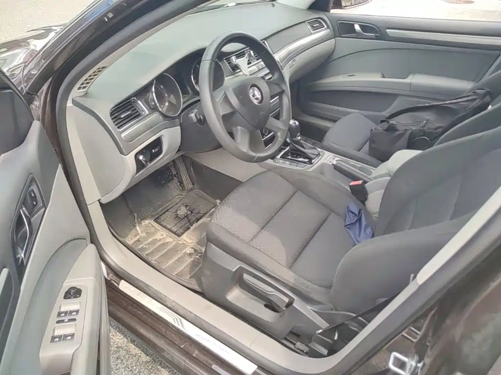 Skoda Superb — миниатюра 21