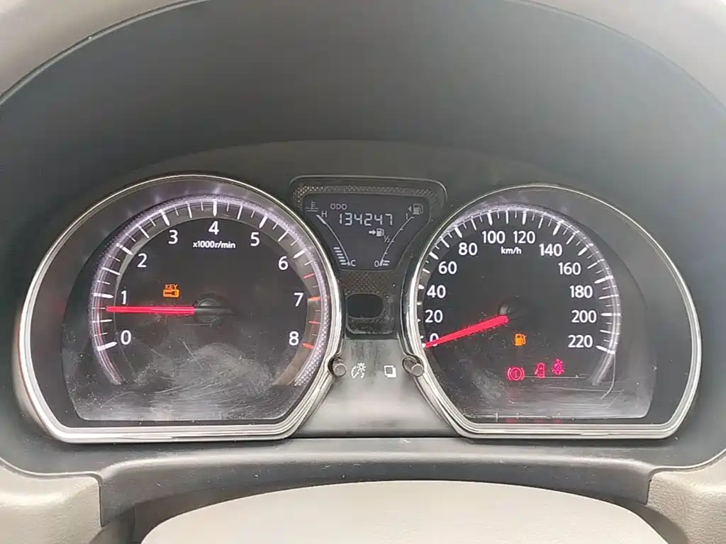 Nissan Sunny — миниатюра 12