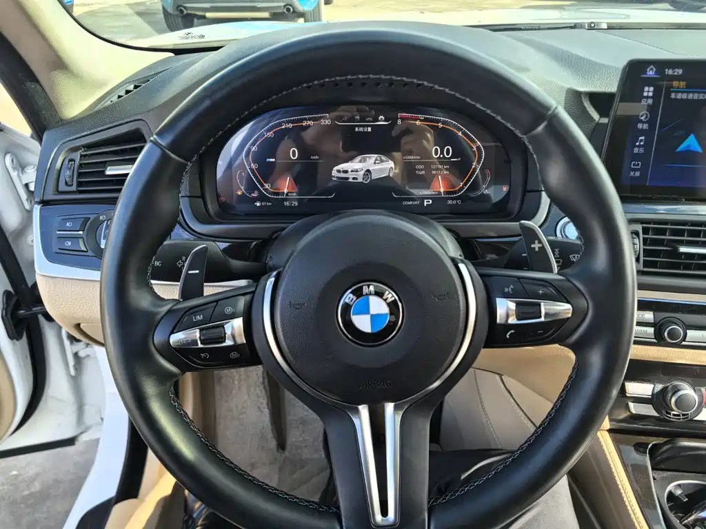 BMW 5 Series — миниатюра 16