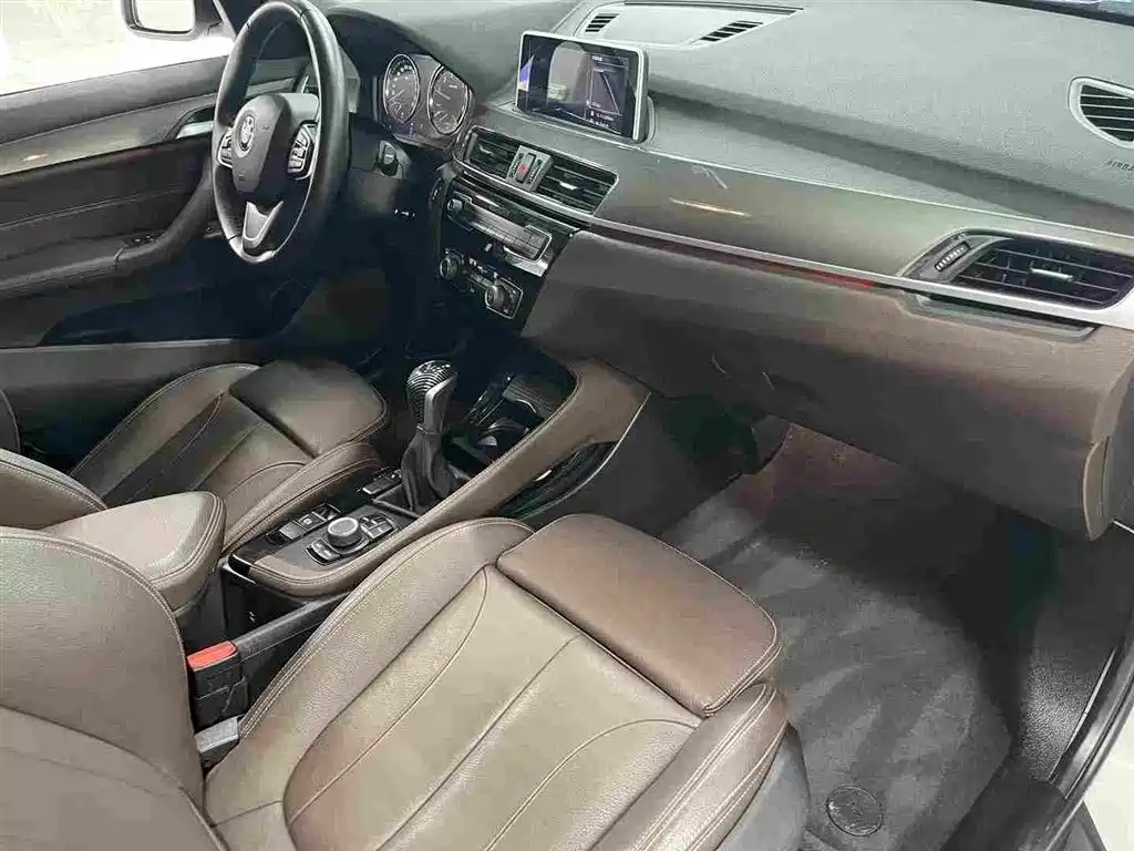BMW X1 — миниатюра 12