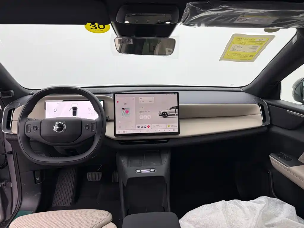 Volvo XC70 PHEV — миниатюра 3