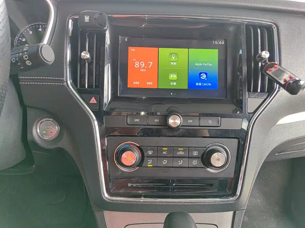 Roewe RX5 — миниатюра 13