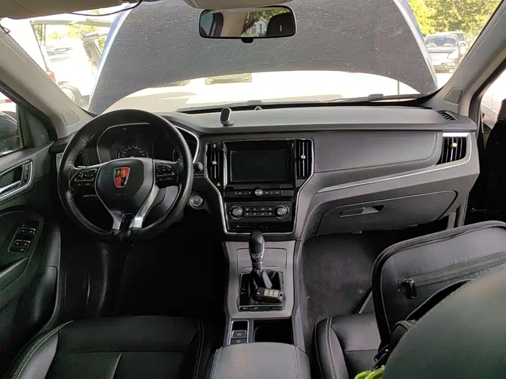 Roewe RX5 — миниатюра 10