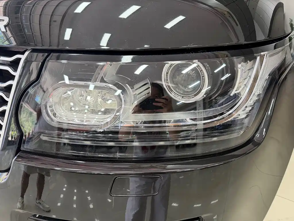 Land Rover Range Rover — миниатюра 4