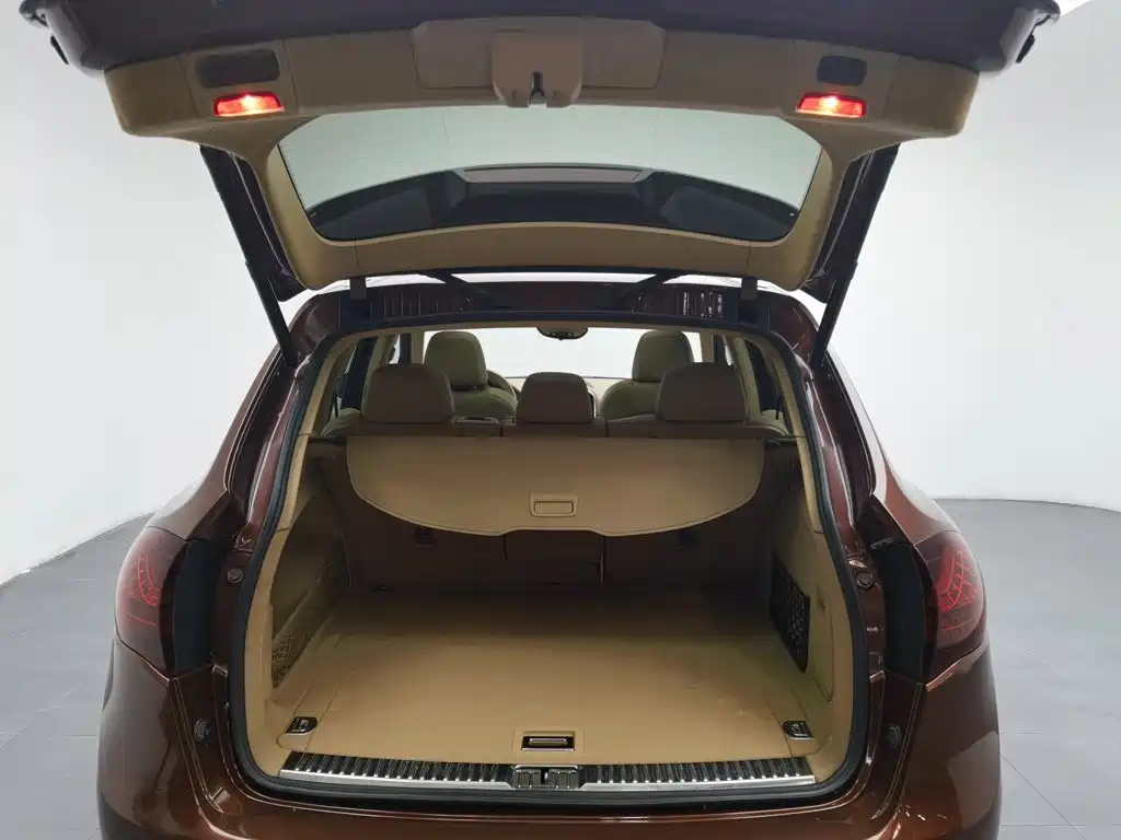 Porsche Cayenne — миниатюра 16