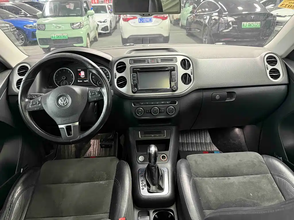 Volkswagen Tiguan 2015 2.0TSI AT Flagship