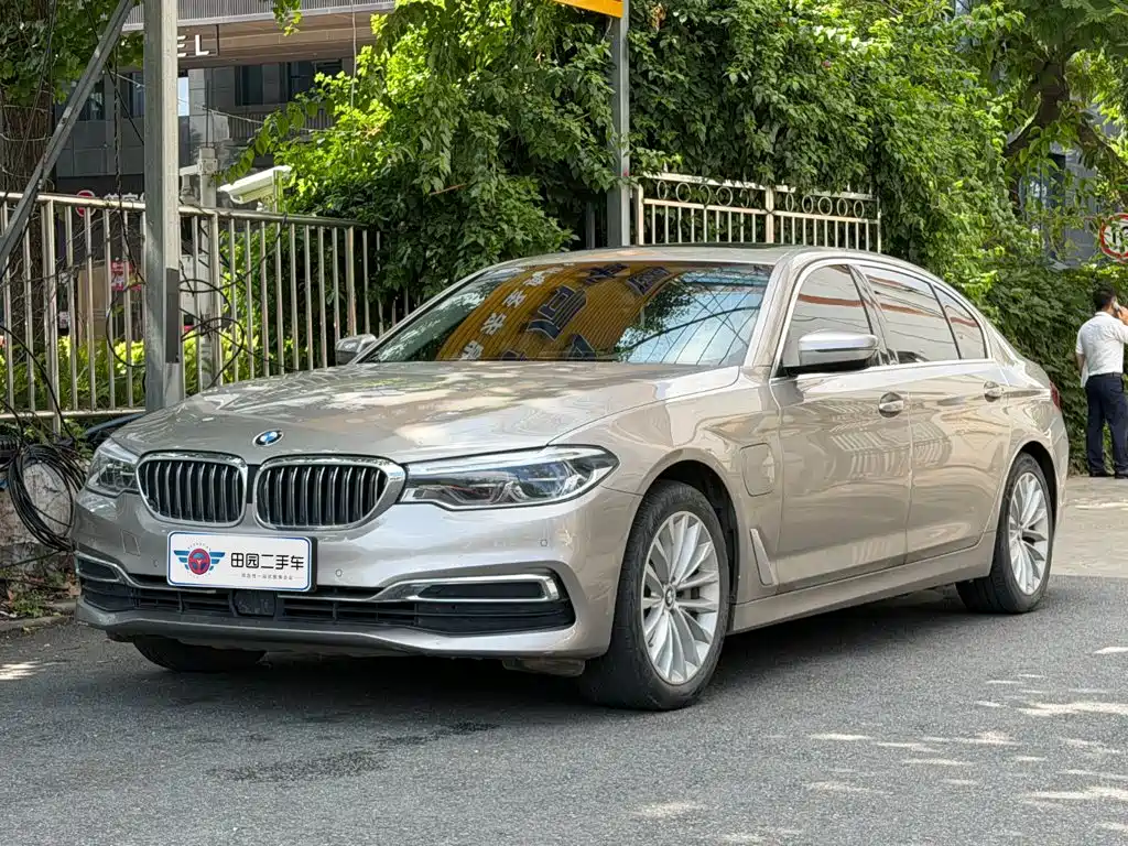 2020 BMW 5er - zdjęcie 1 z 14