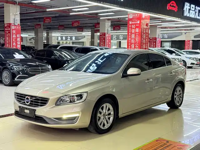 VOLVO  S60 2017