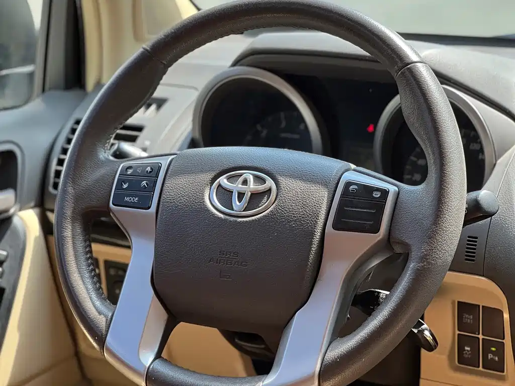 Toyota Prado (Import) — миниатюра 5
