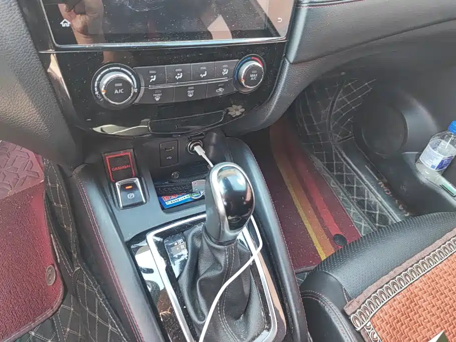 Nissan Qashqai — миниатюра 16