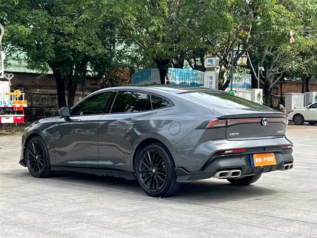 Changan UNI-V 2024 1.5T Luxury