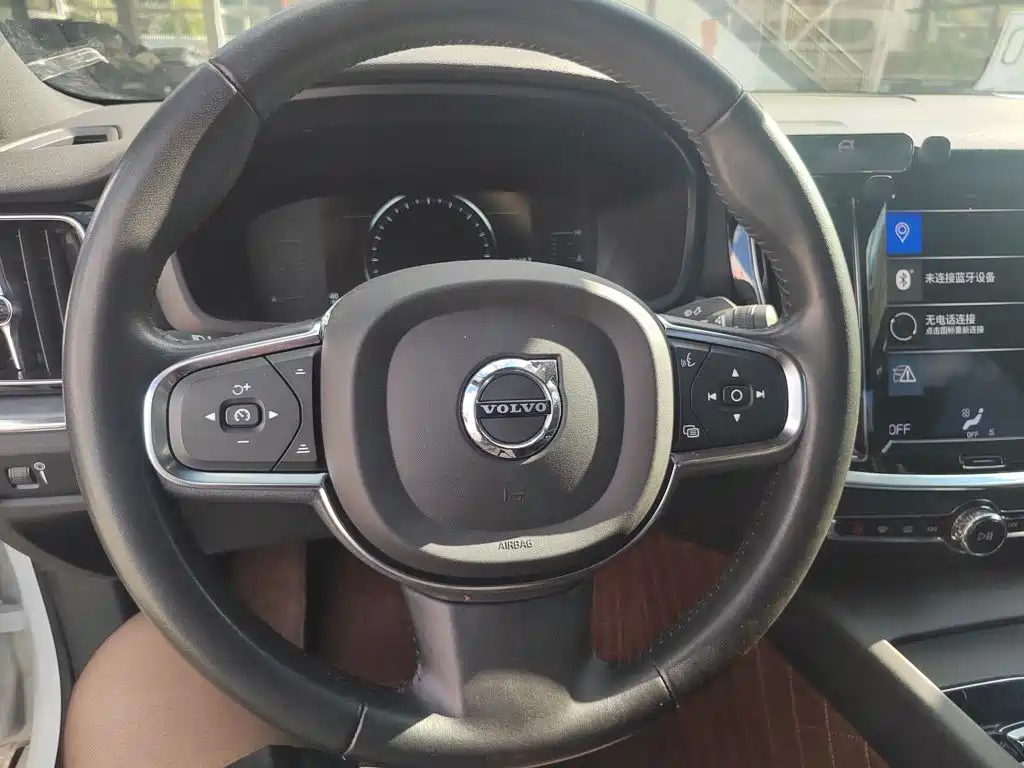 Volvo S60 — миниатюра 3