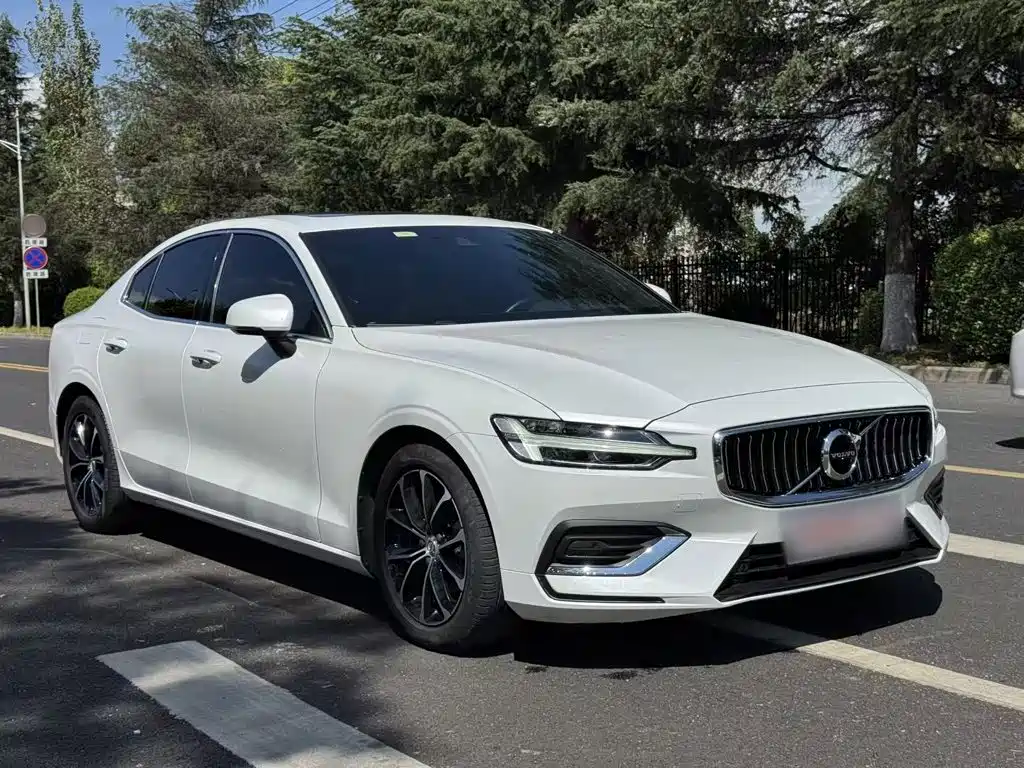 Volvo S60 — миниатюра 8