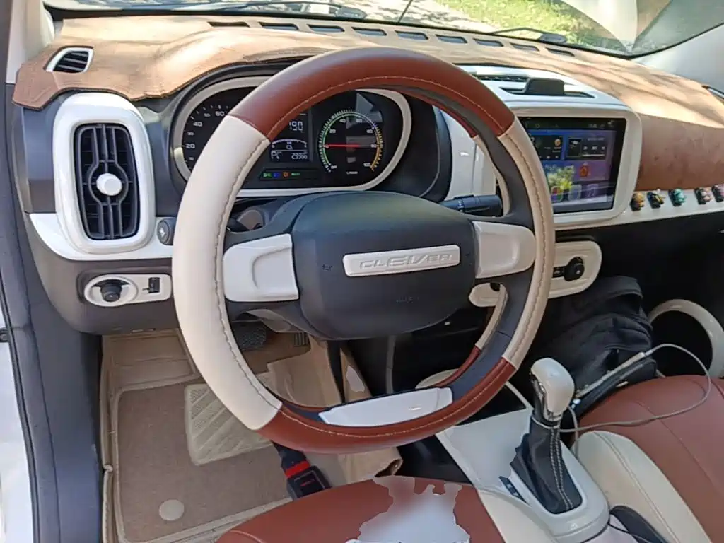 Roewe Clever — миниатюра 11