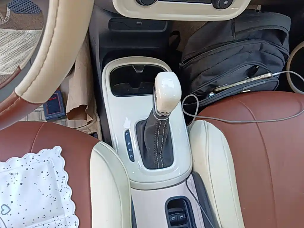 Roewe Clever — миниатюра 14