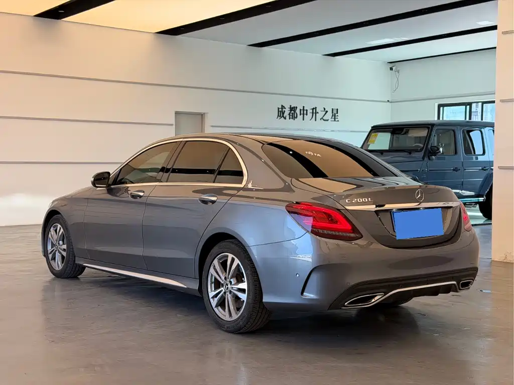 Mercedes-Benz C-Class — миниатюра 6