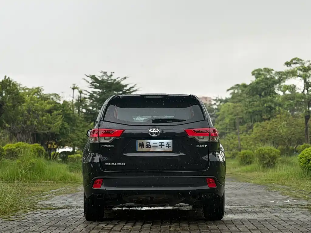 Toyota Highlander — миниатюра 17