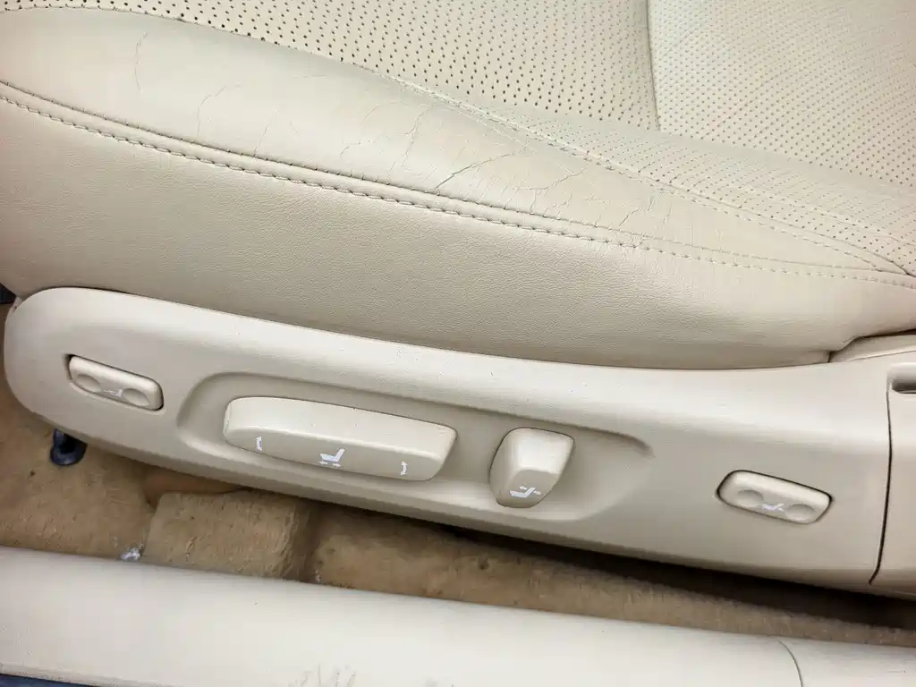 Lexus ES — миниатюра 11