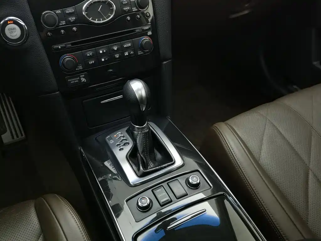 Infiniti FX — миниатюра 13